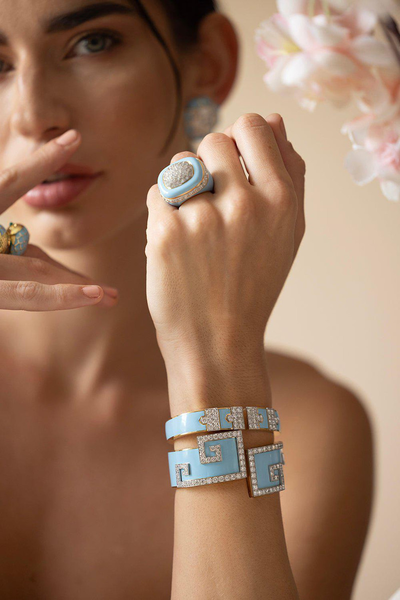 DAVID WEBB Diamond Light Blue Lane Bracelet outlook