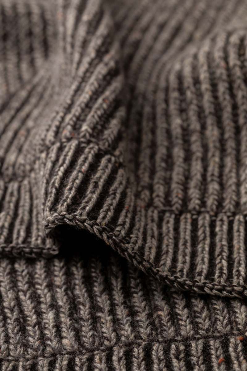 Johnstons of Elgin Donegal Cashmere Brown Knitted Scarf outlook