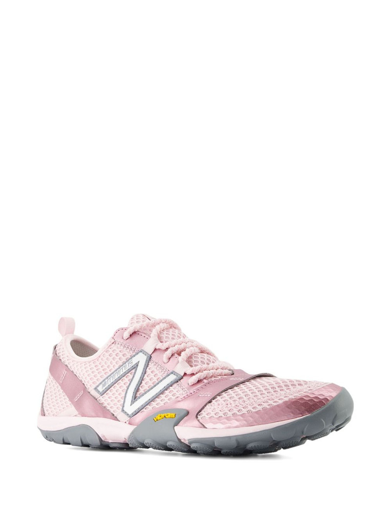 New Balance MT10O mesh sneakers outlook