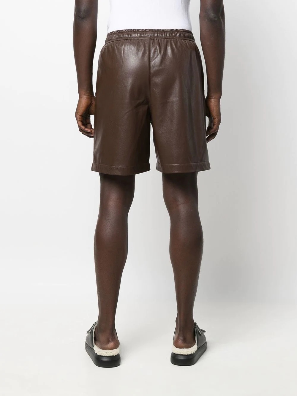 drawstring-waist faux-leather shorts - 4