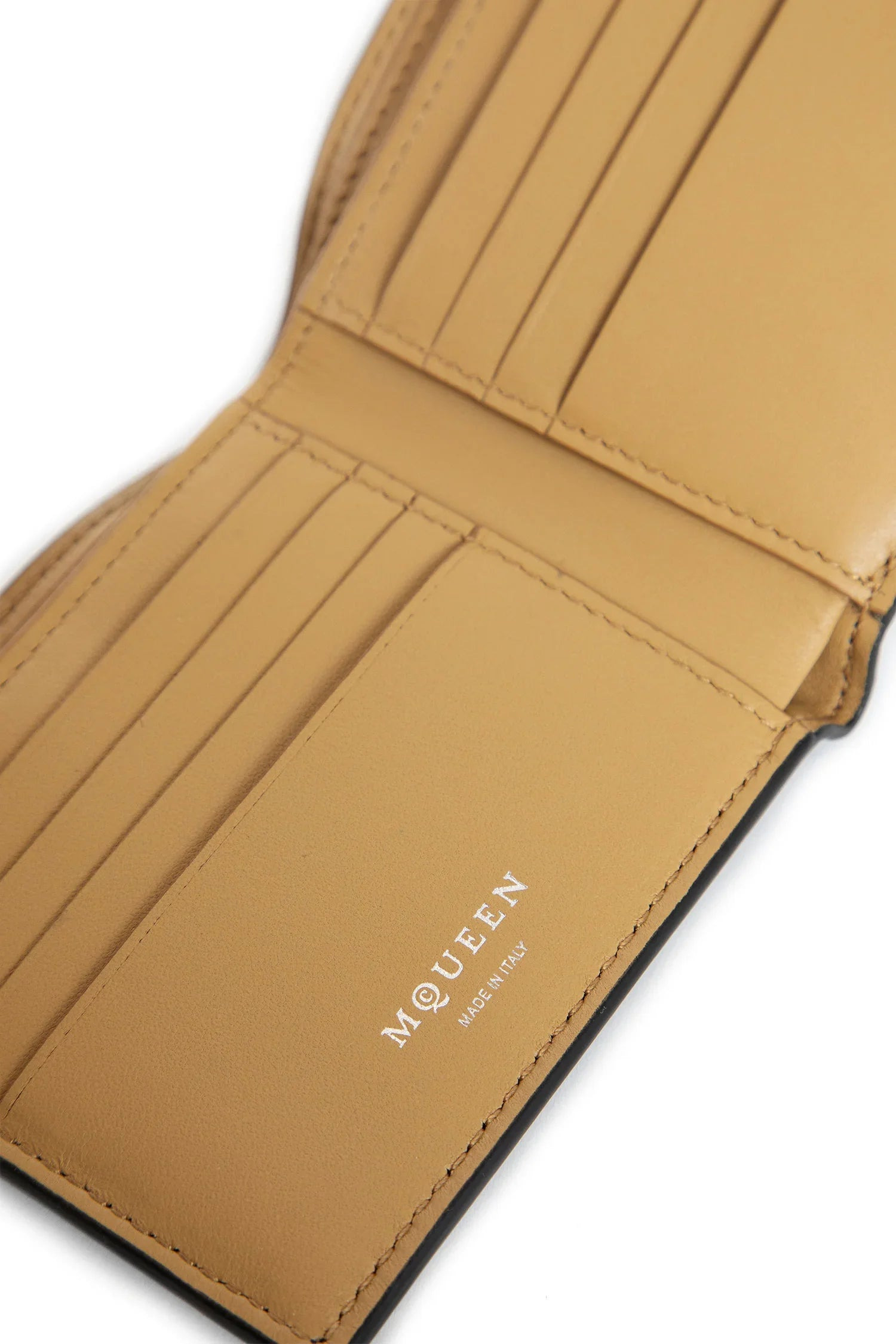 Crackled-Leather-Mcqueen-Wallet - 4