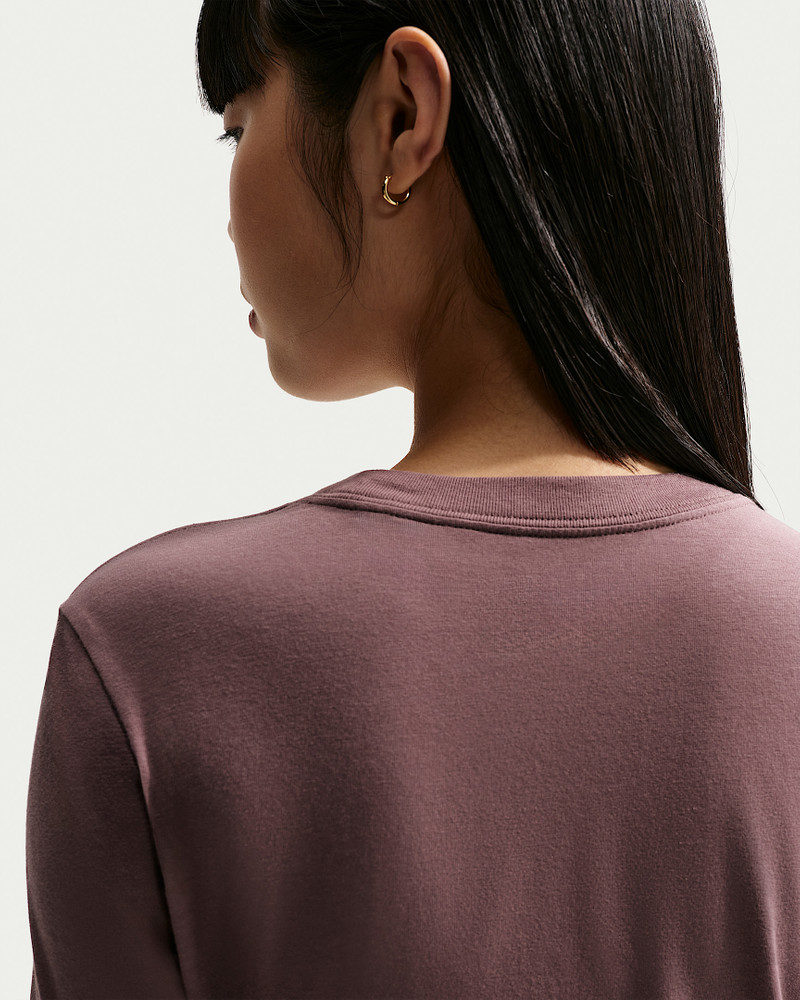 Nike Nike Sportswear Chill Knit Women's Slim Long-Sleeve Cropped Top outlook