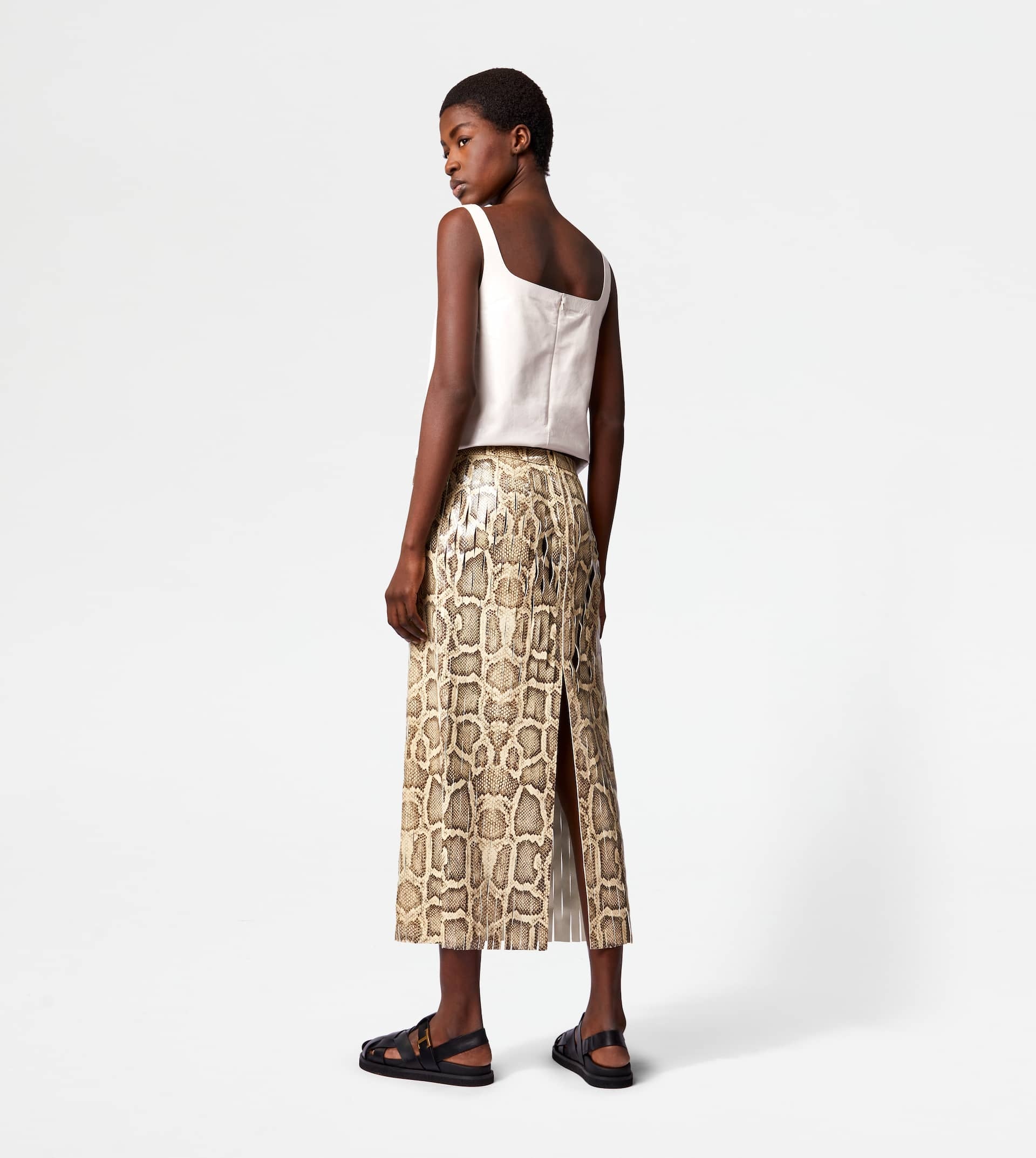 MIDI-SKIRT IN REPTILE PRINT LEATHER - BEIGE, BLACK - 3