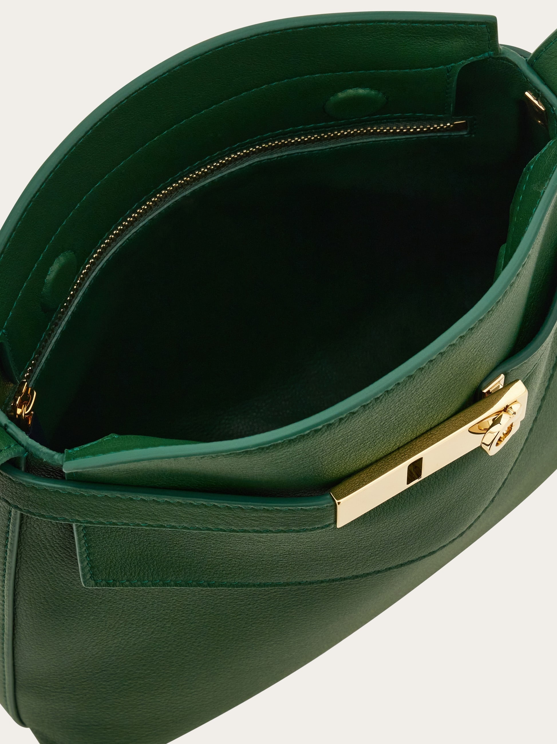 Hug messenger bag - 5
