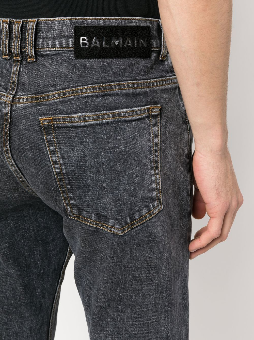 regular-leg mid-rise jeans - 5