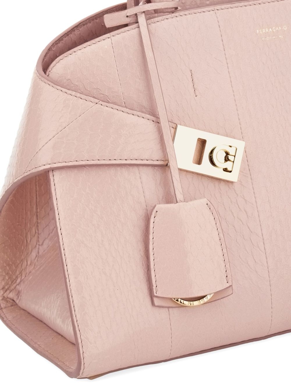 medium Hug tote bag - 6