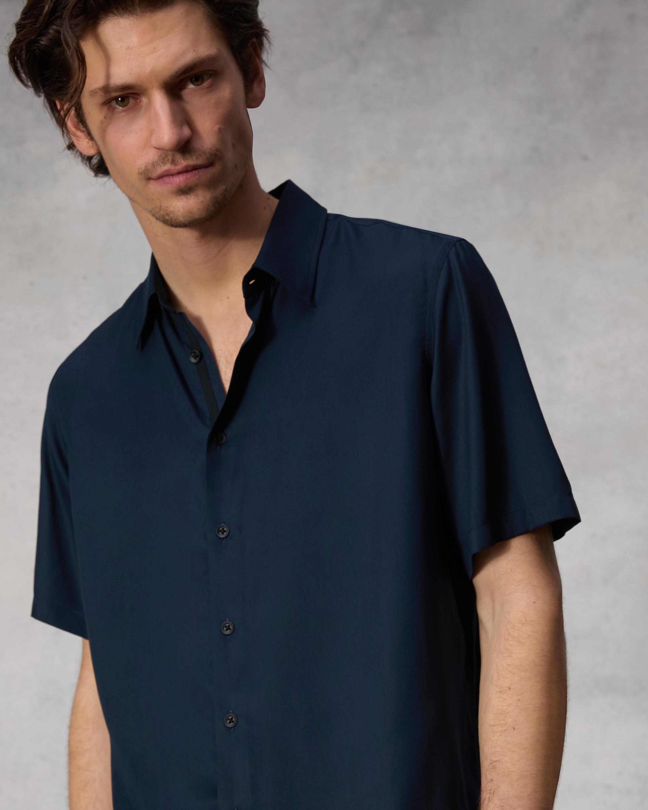 Dalton Viscose Twill Short Sleeve Shirt
Relaxed Fit Button Down - 6