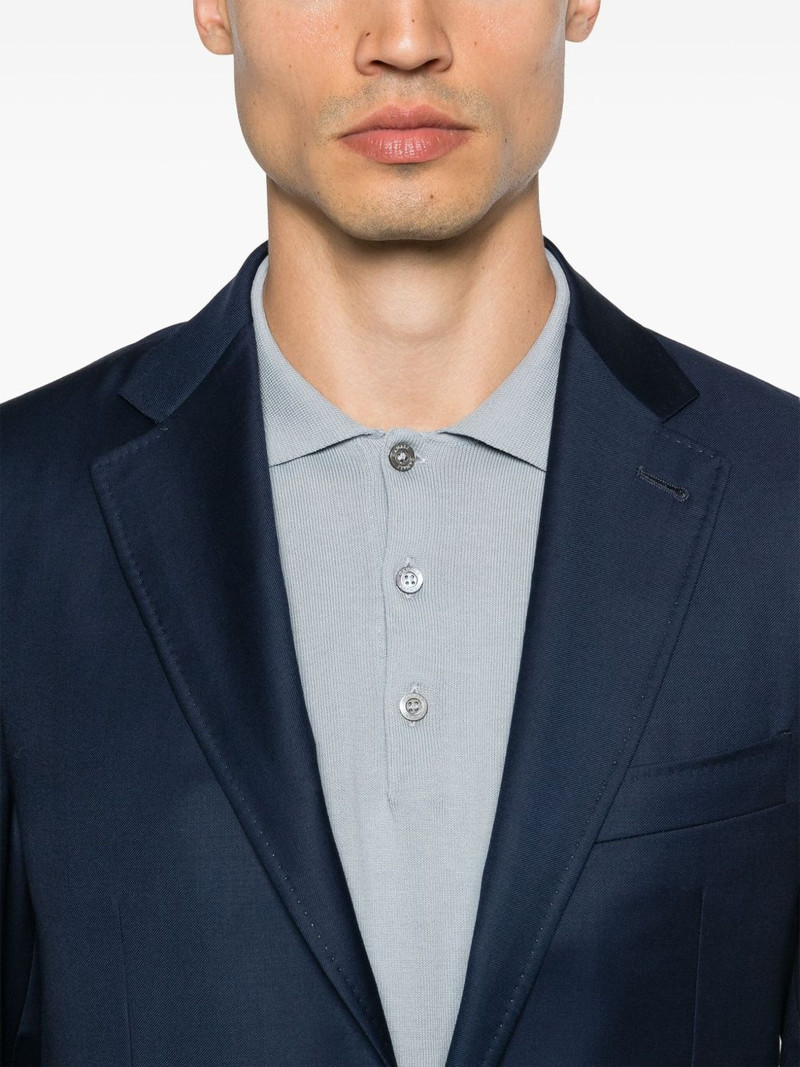 single-breasted suit 5