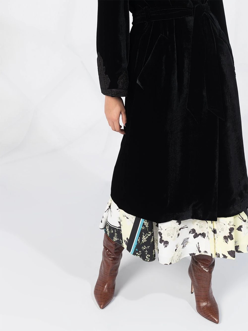 embroidered velvet coat - 5