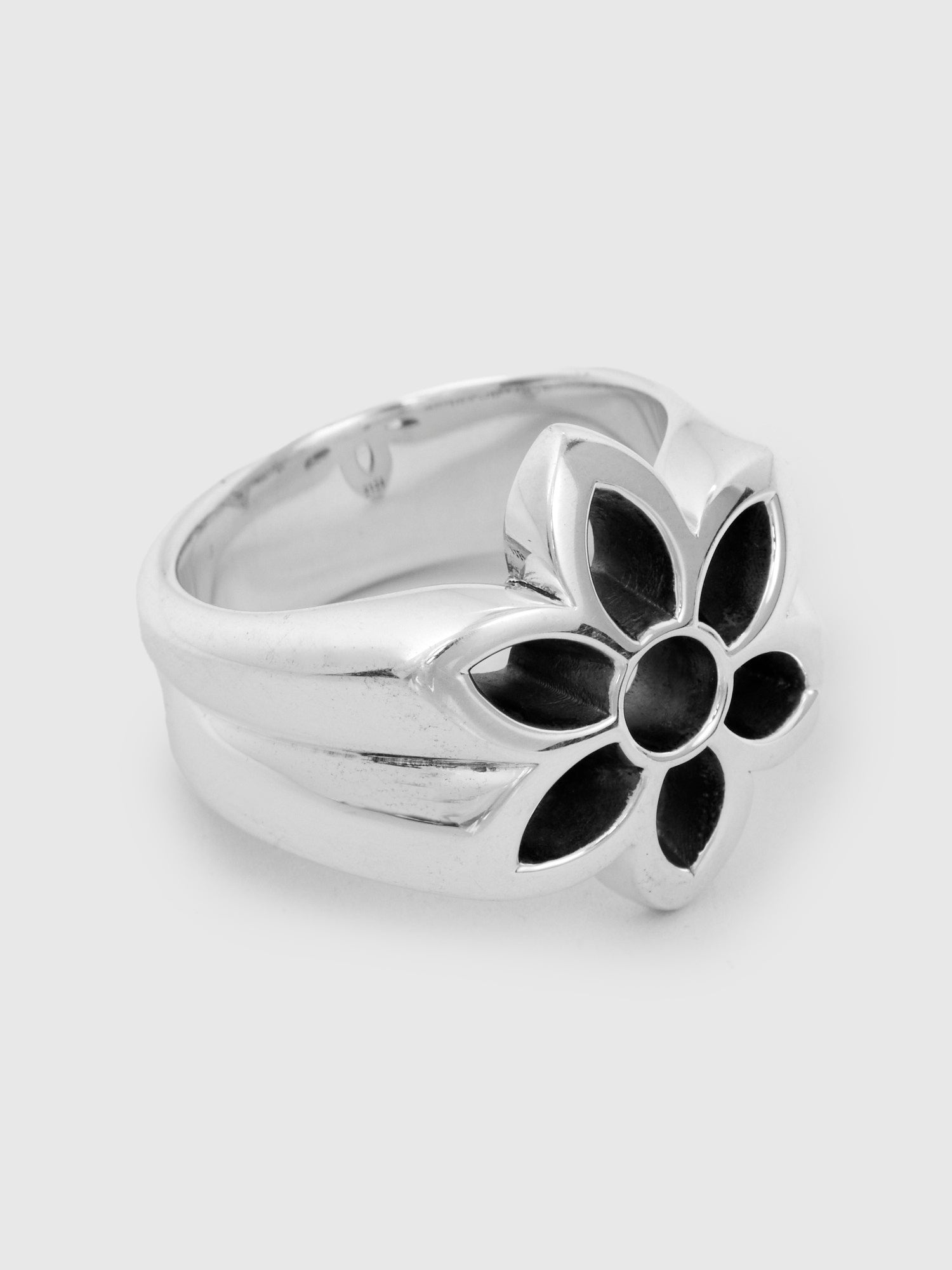 Model 28 Ring Medium in Sterling Silver - 3