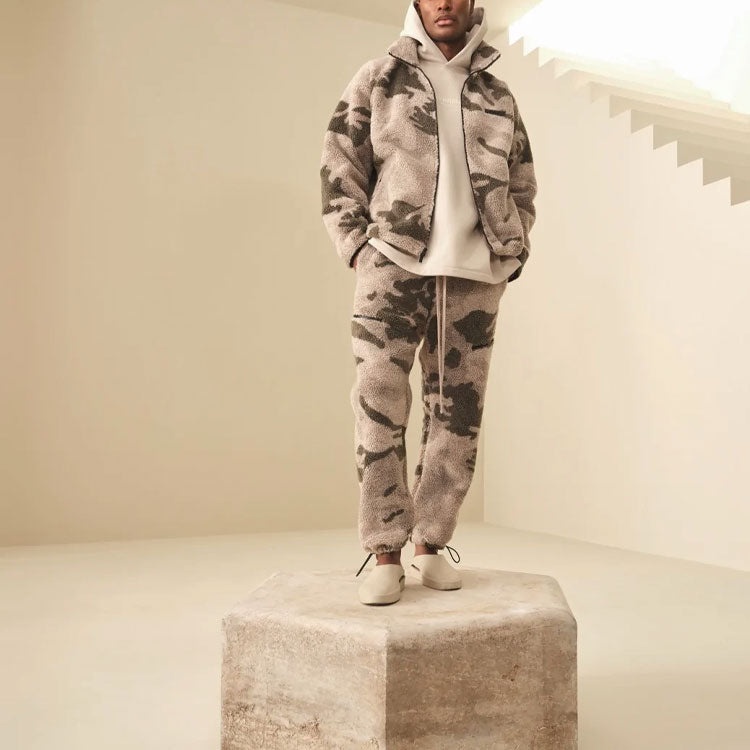 Fear of God Essentials SS22 Polar Fleece Pant Camo FOG-SS22-099 - 4