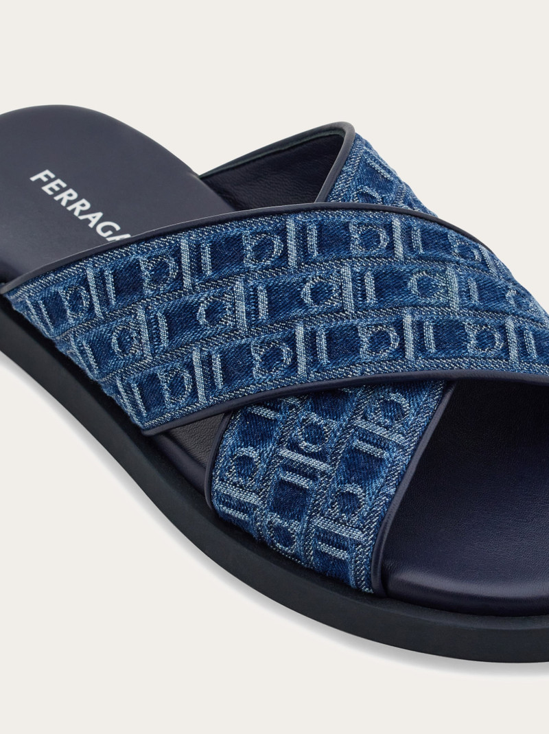 Sandal 7