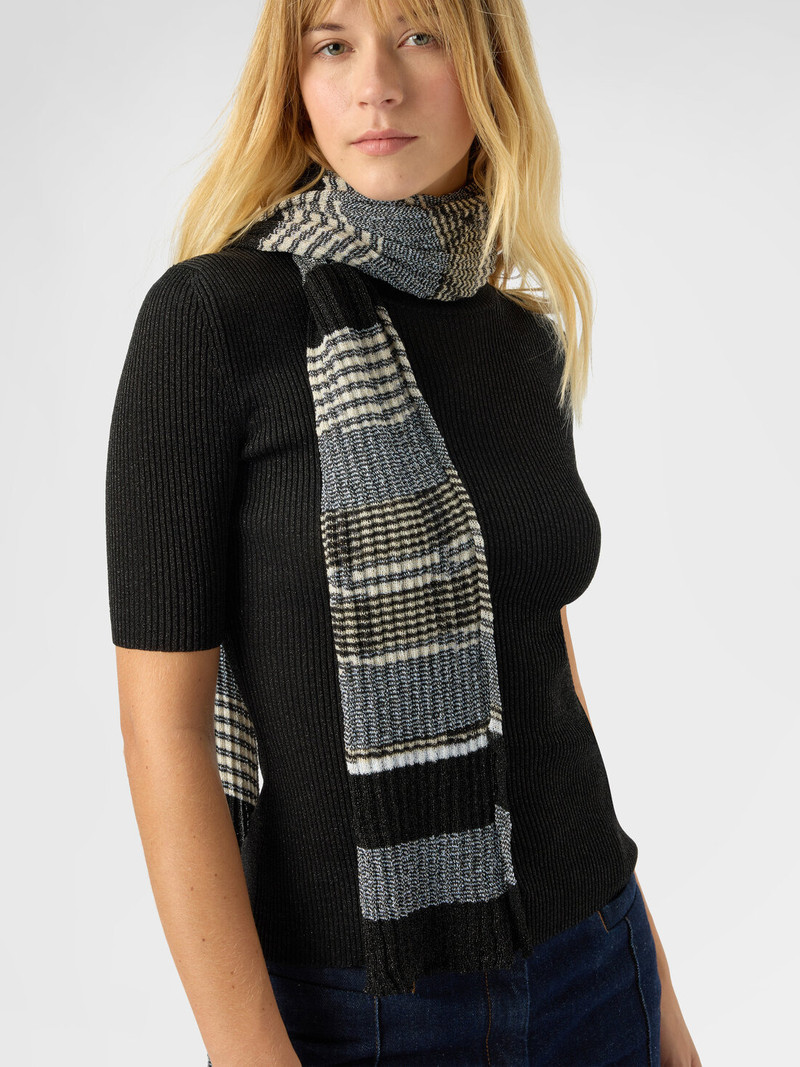 Ribbed wool and viscose scarf 3