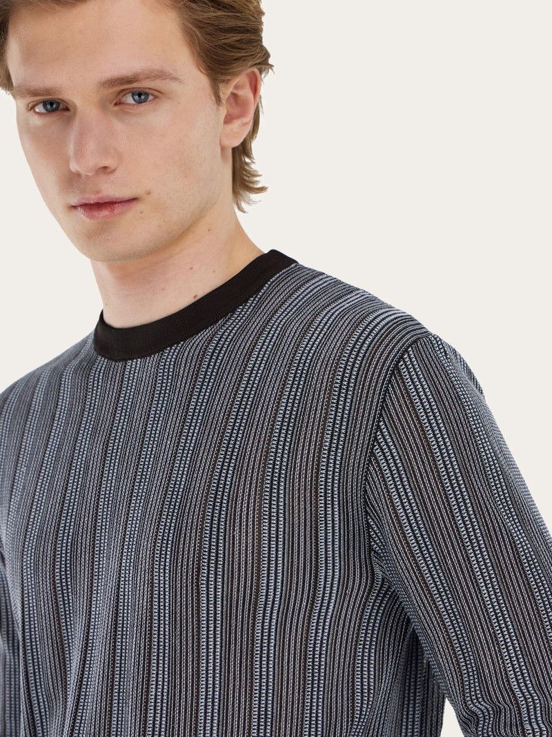 Crew neck sweater 4
