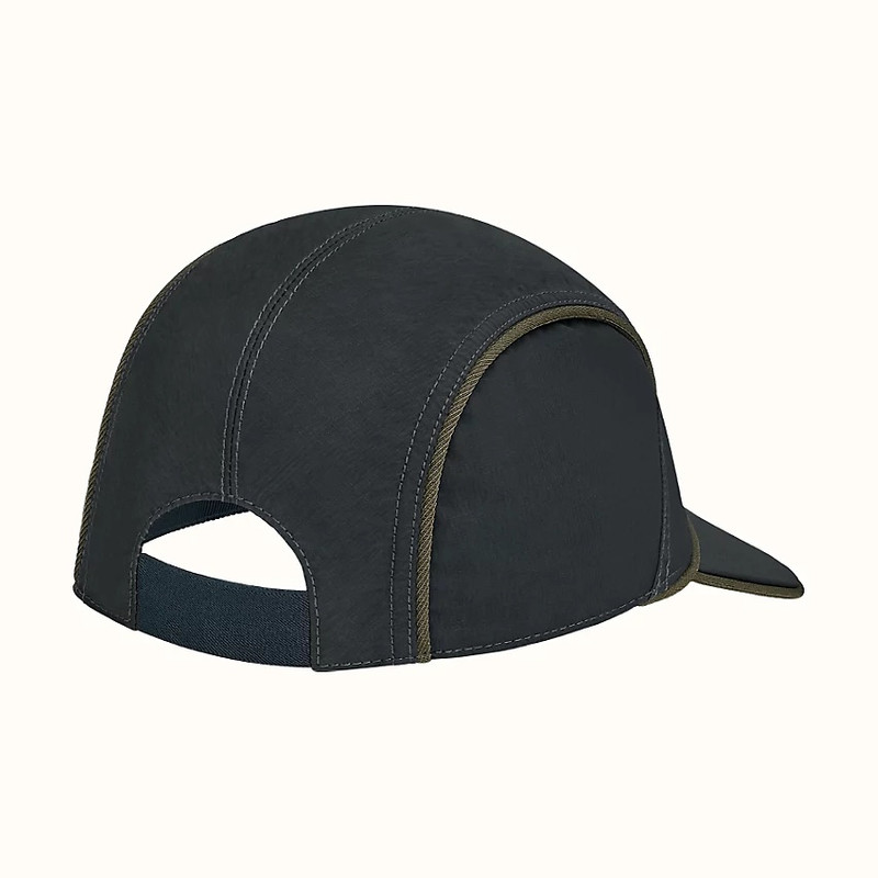 Hermès Douglas cap outlook