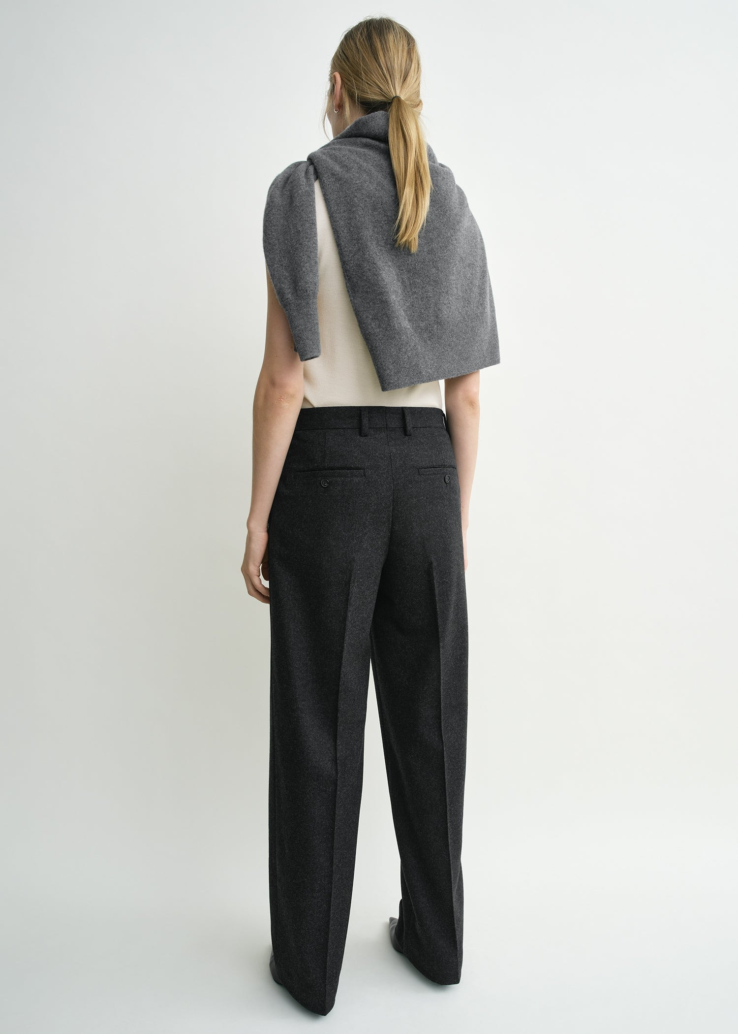 Double-pleat winter trousers charcoal - 4