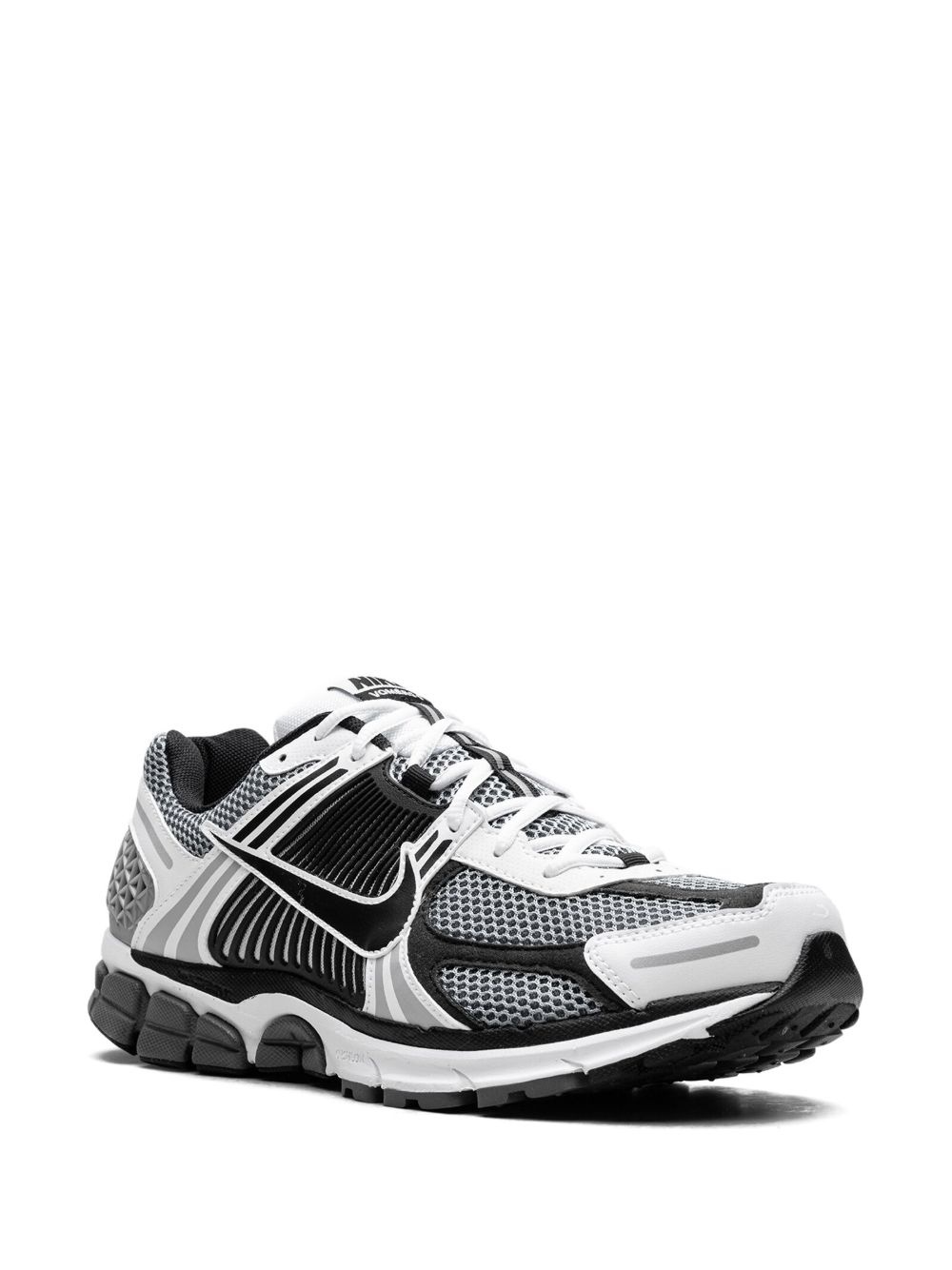 Zoom Vomero 5 SE SP "Black / Metallic Silver" - 2