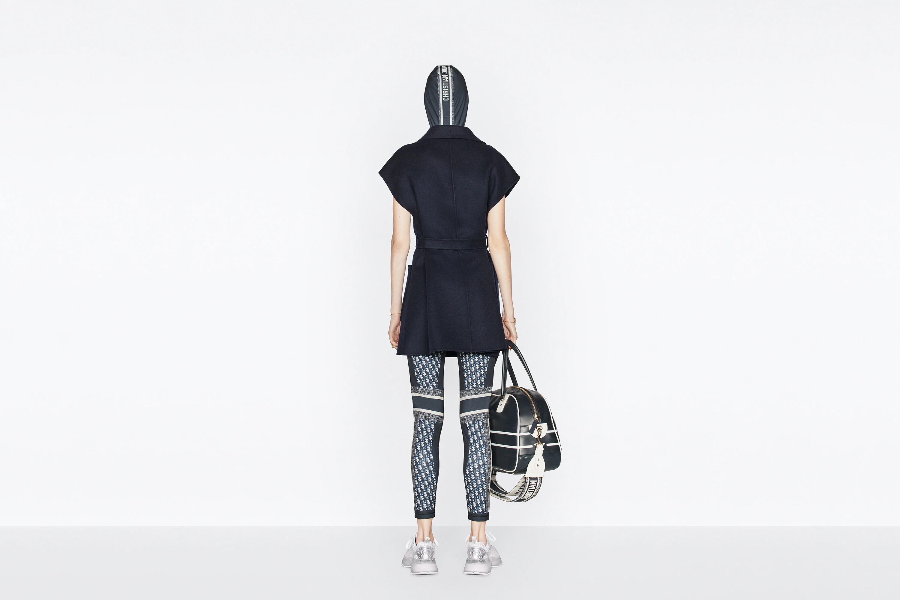 Sleeveless Belted Coat - 5