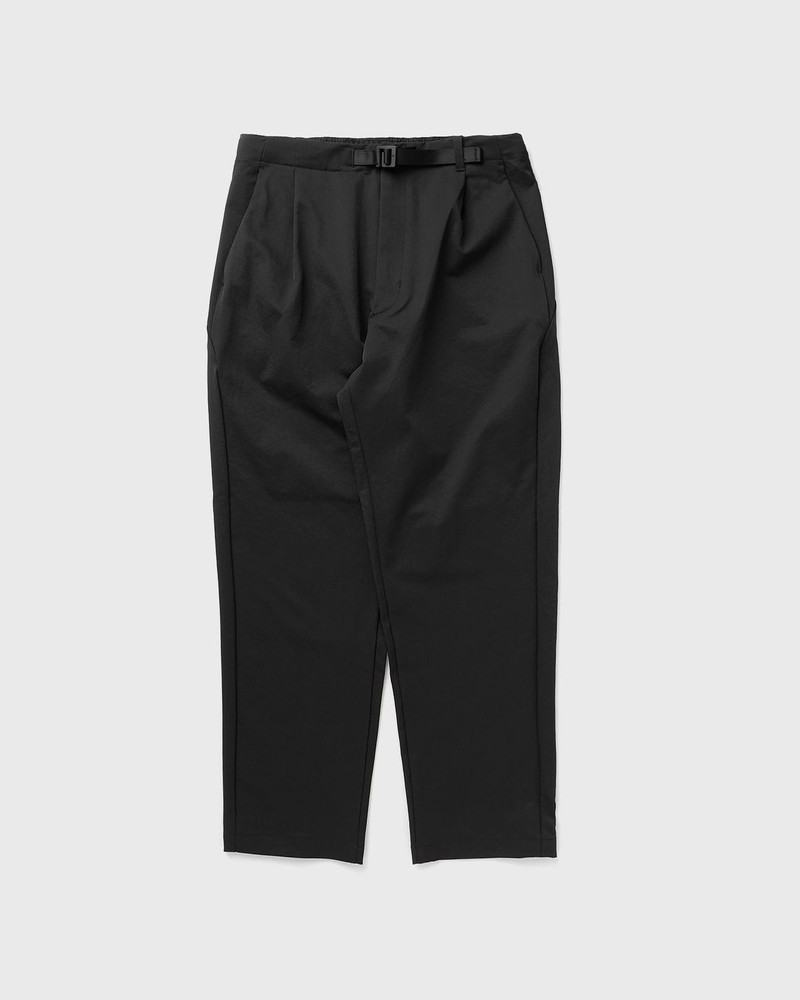 One Tuck Tapered Stretch Pants 1