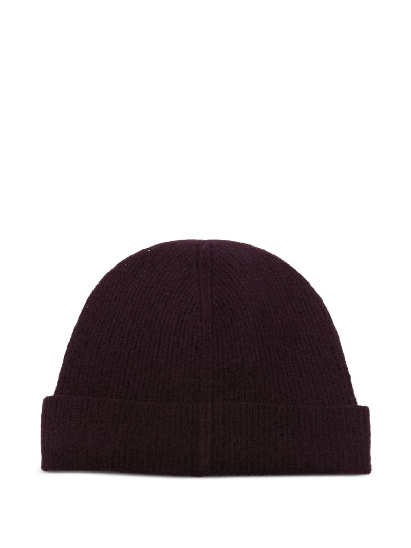 A.P.C. Axel logo-embroidered beanie outlook