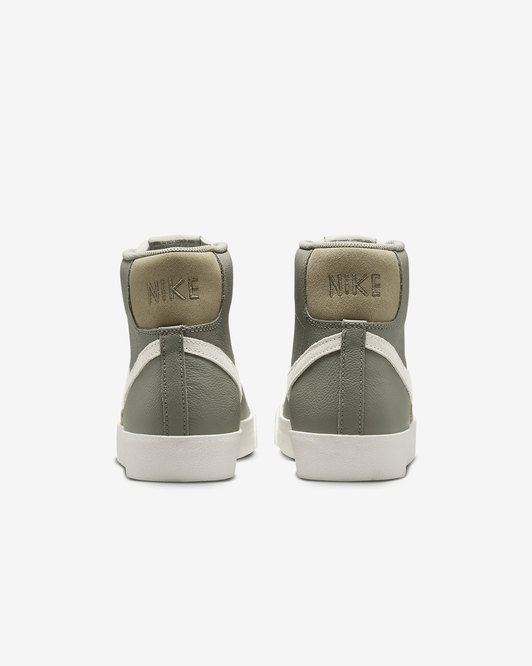 Nike Blazer Mid '77 Premium Men's Shoes - 6