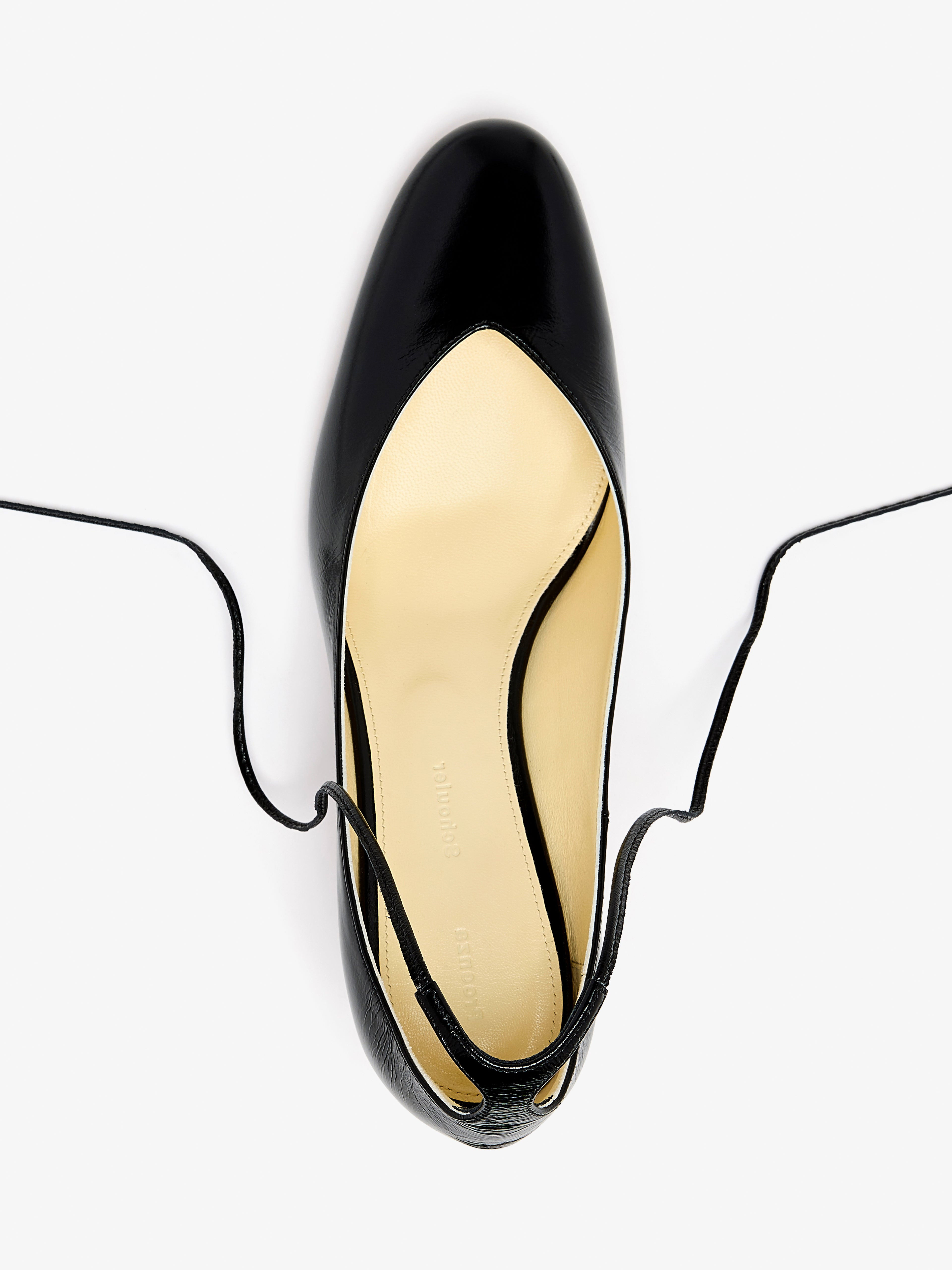 Uma Tie Pumps in Slick Calf - 3