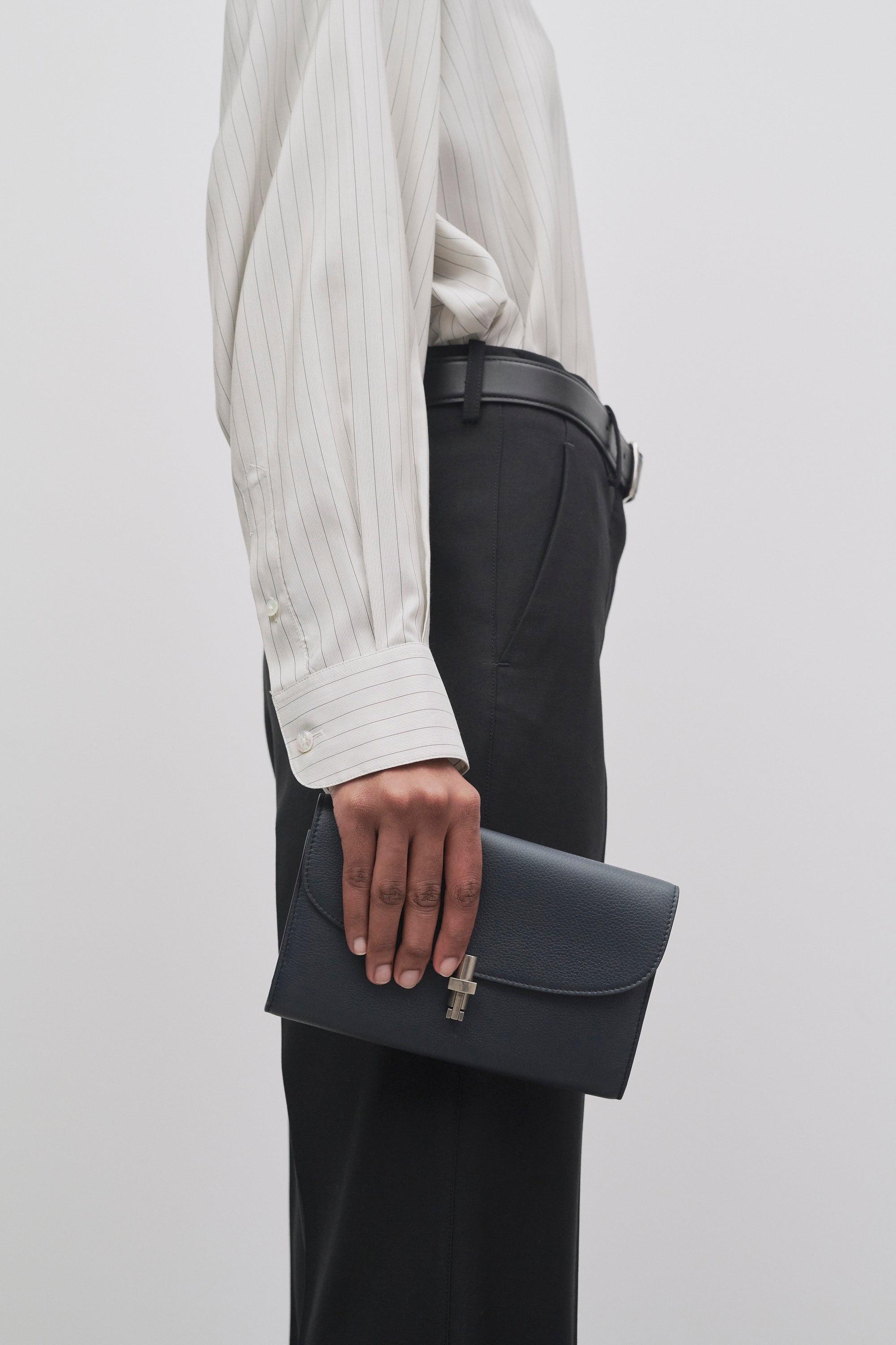 Sofia Continental Wallet in Leather - 4