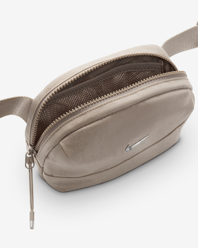 Nike Aura Crossbody Bag (2L) 4