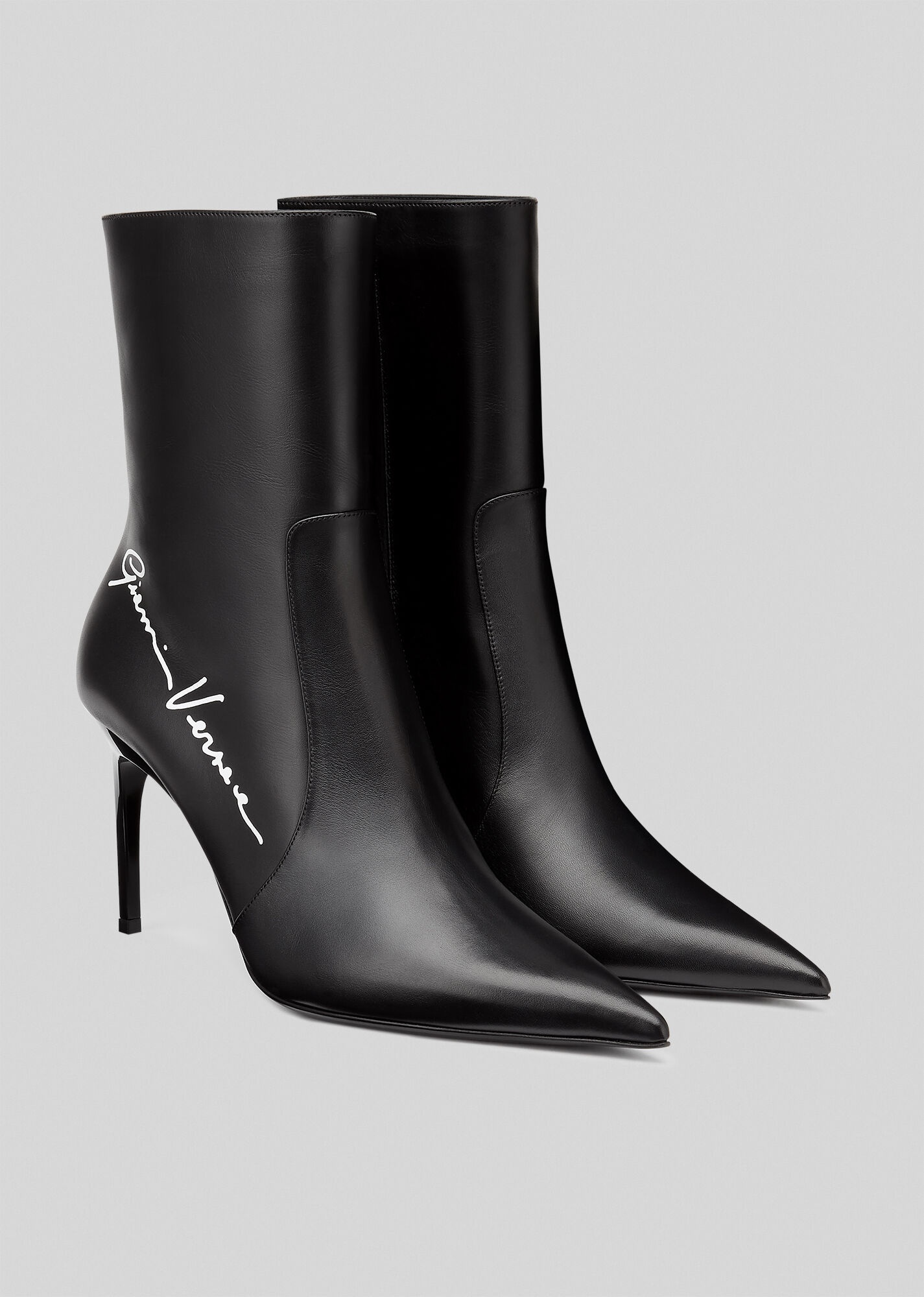 GV Signature Ankle Boots - 4