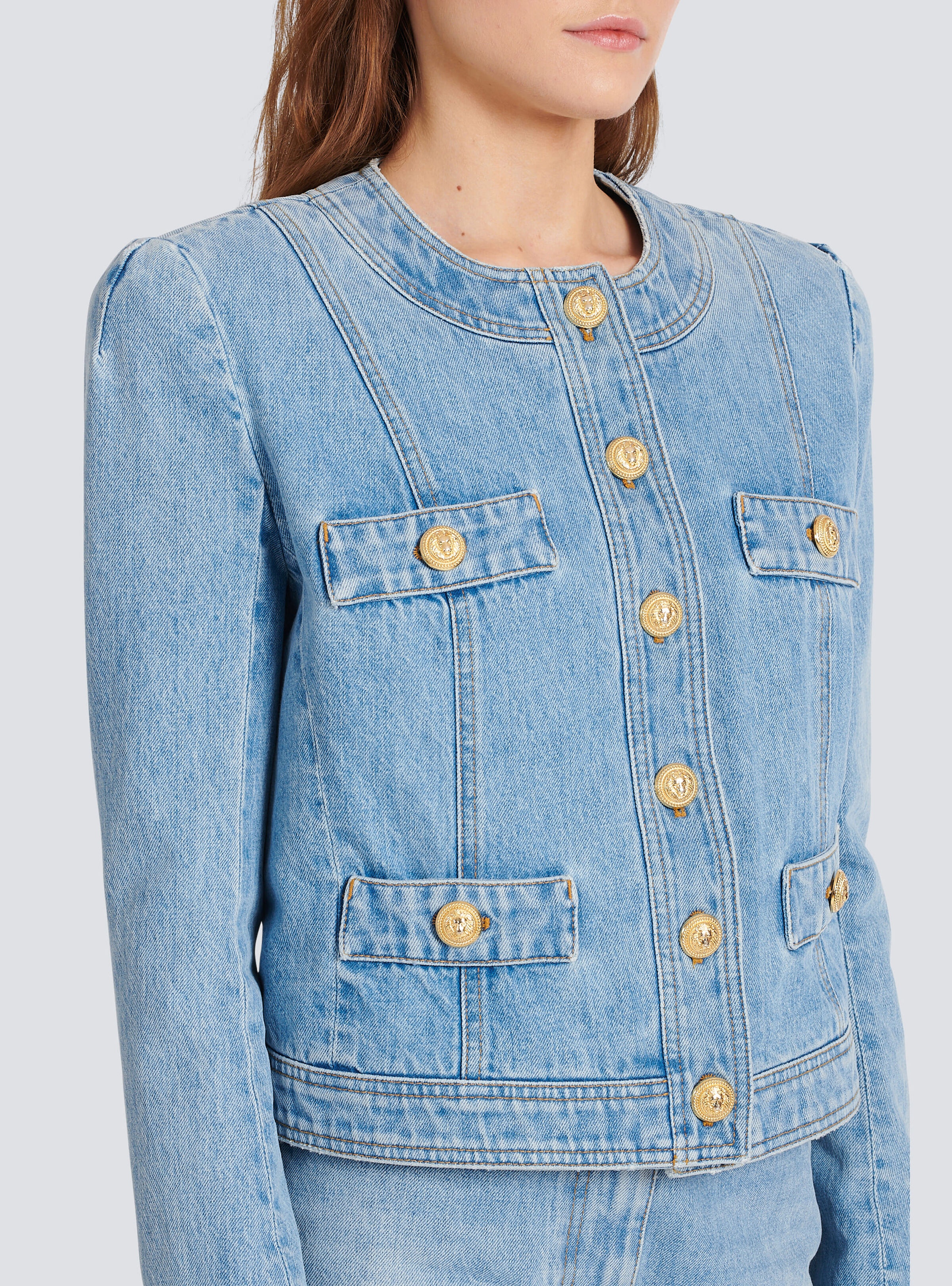 Cropped denim jacket - 9