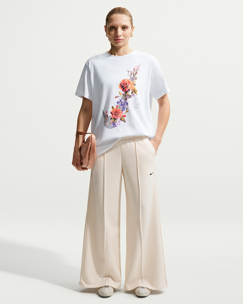 Nike Sportswear Women's T-Shirt 4
