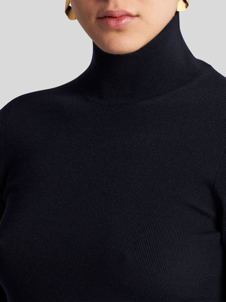 WOOL TURTLENECK SWEATER - 4
