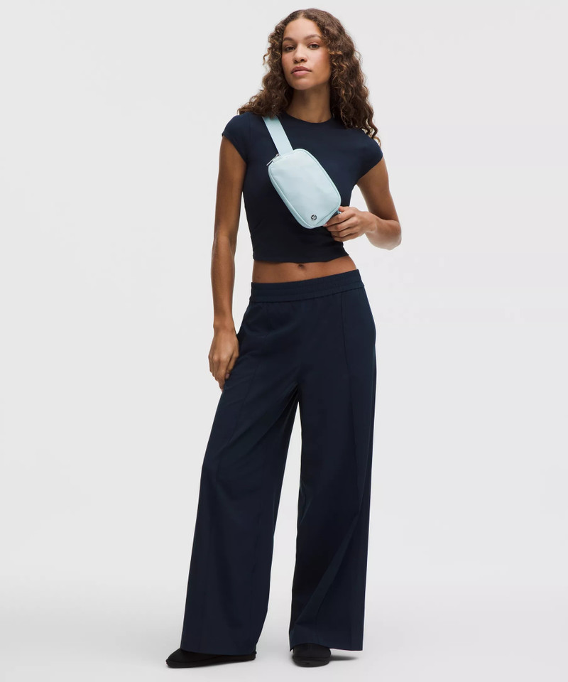 lululemon Everywhere Belt Bag with Long Strap 1L outlook