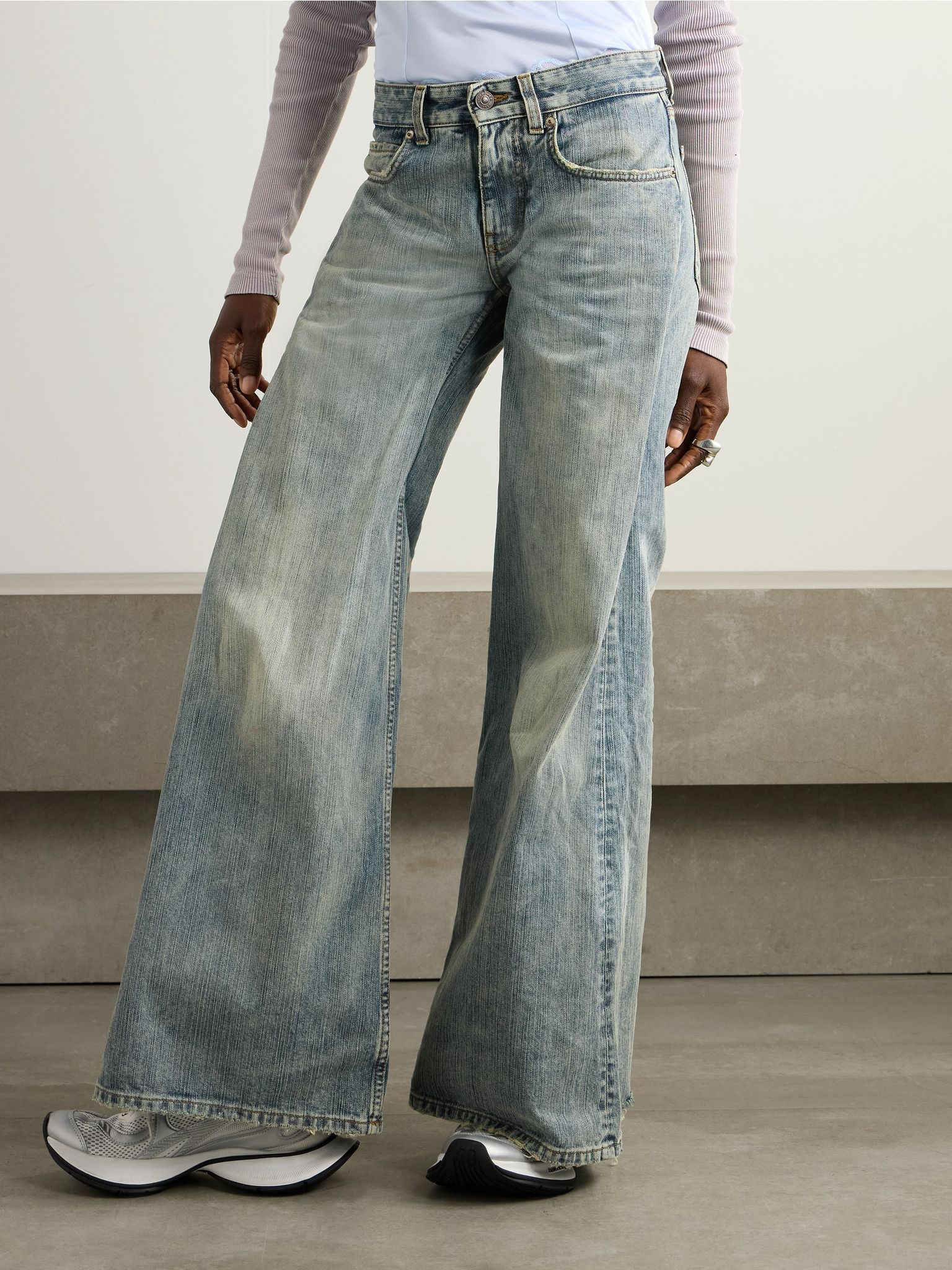 Distressed mid-rise wide-leg jeans Light denim - 3