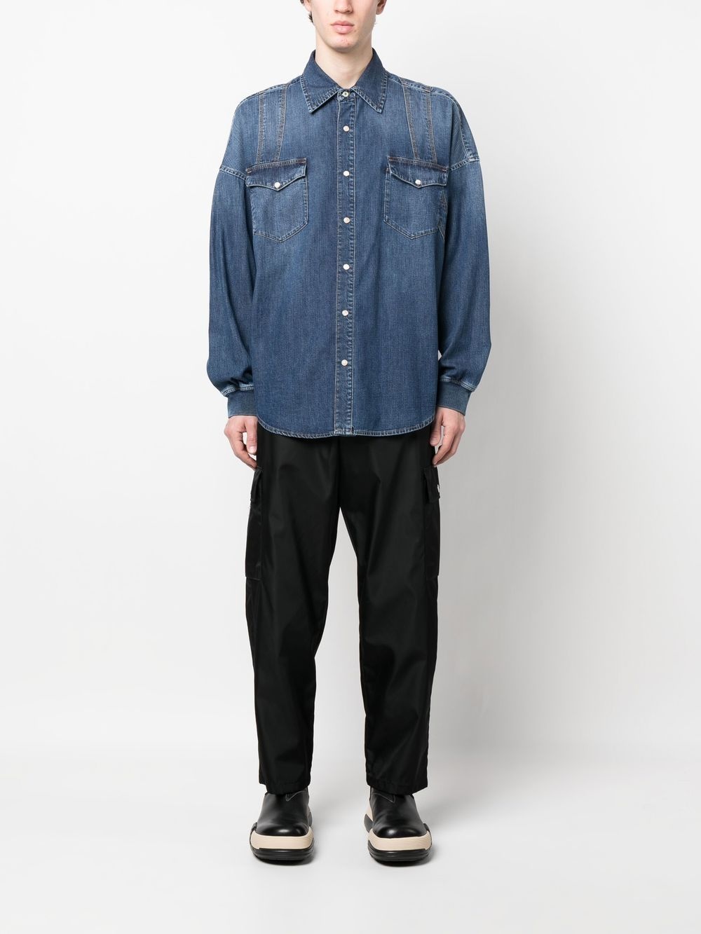 long-sleeved buttoned denim shirt - 2