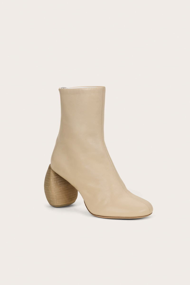 Cult Gaia RYAN BOOT outlook