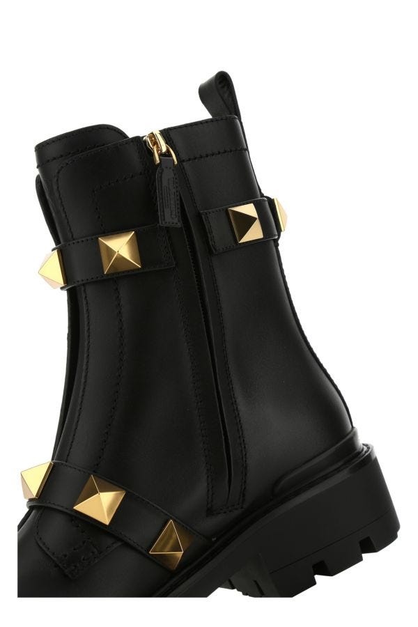 Black leather Roman Stud boots - 4