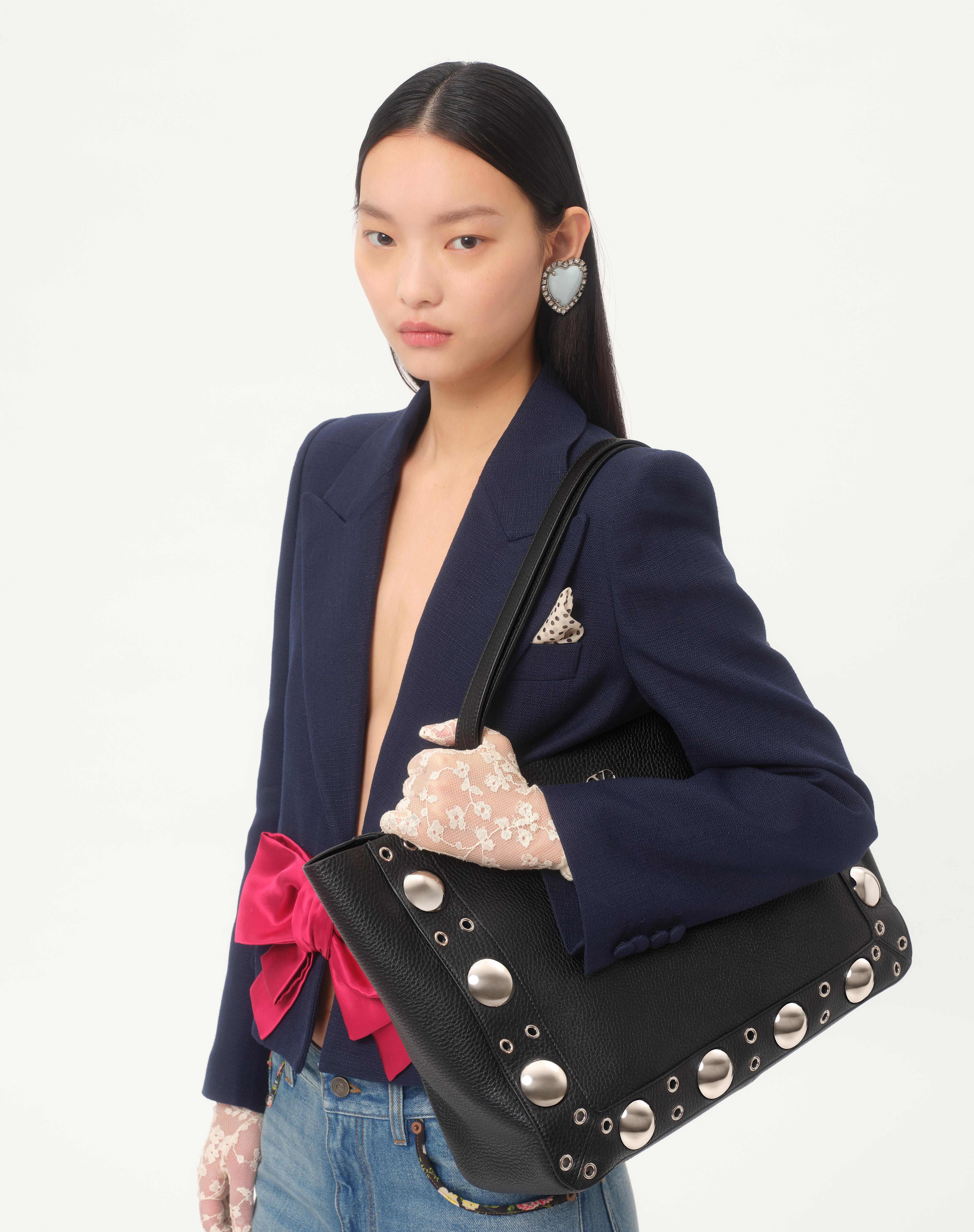 VALENTINO GARAVANI NELLCÔTE MEDIUM SHOPPING BAG IN GRAINY CALFSKIN - 7
