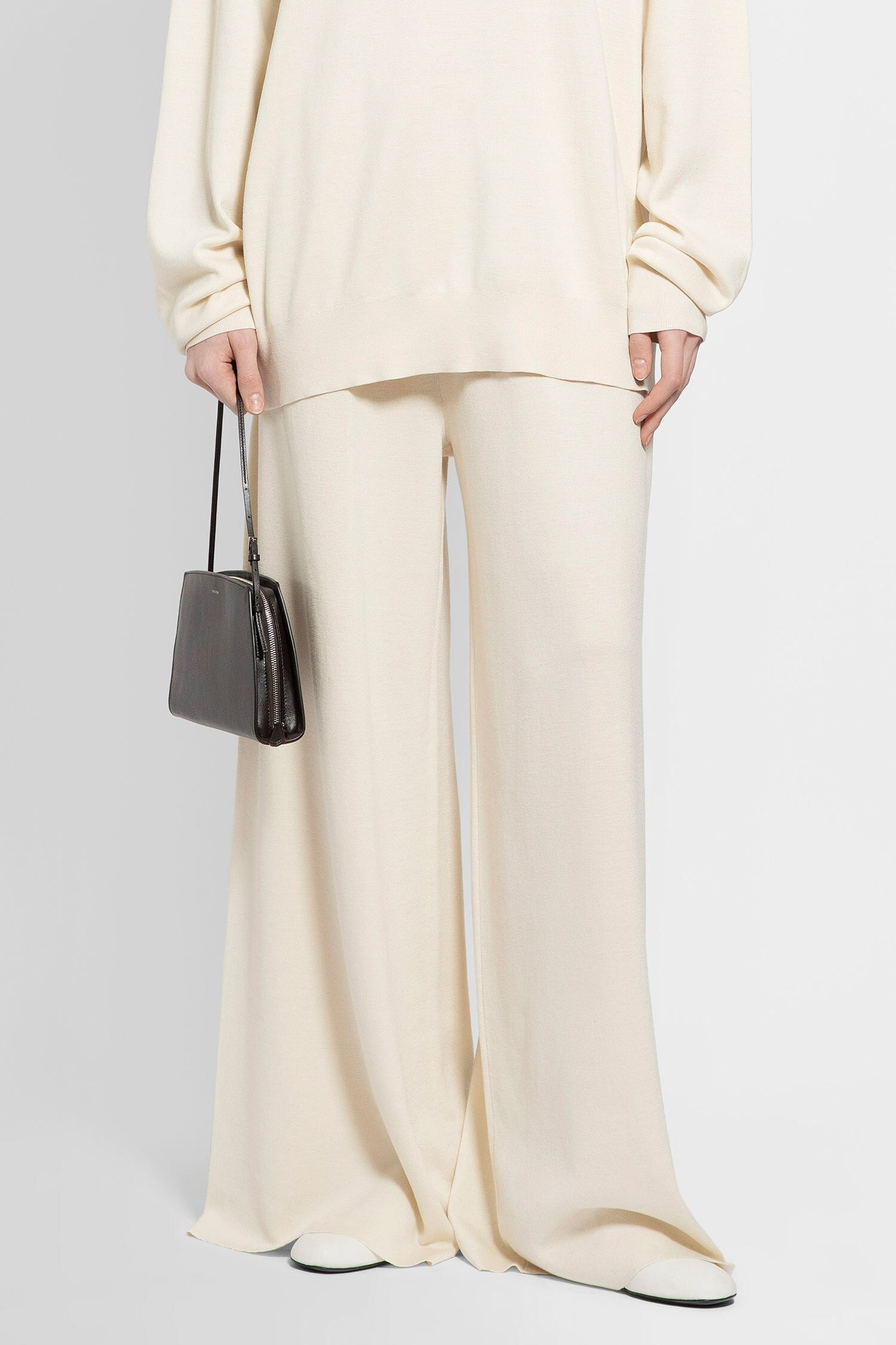 THE ROW WOMAN OFF-WHITE TROUSERS - 1