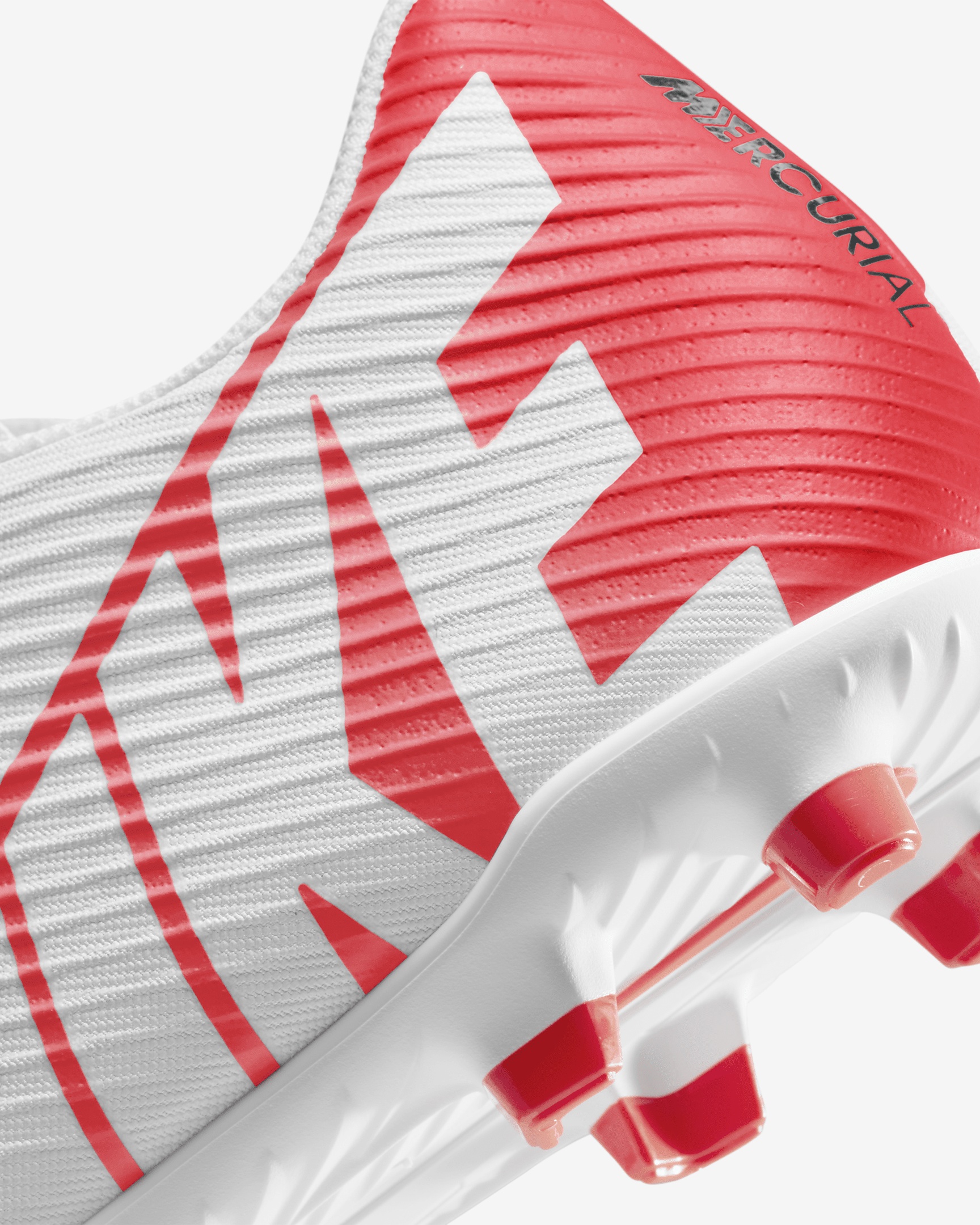 Nike Mercurial Vapor 15 Club Multi-Ground Low-Top Soccer Cleats - 9