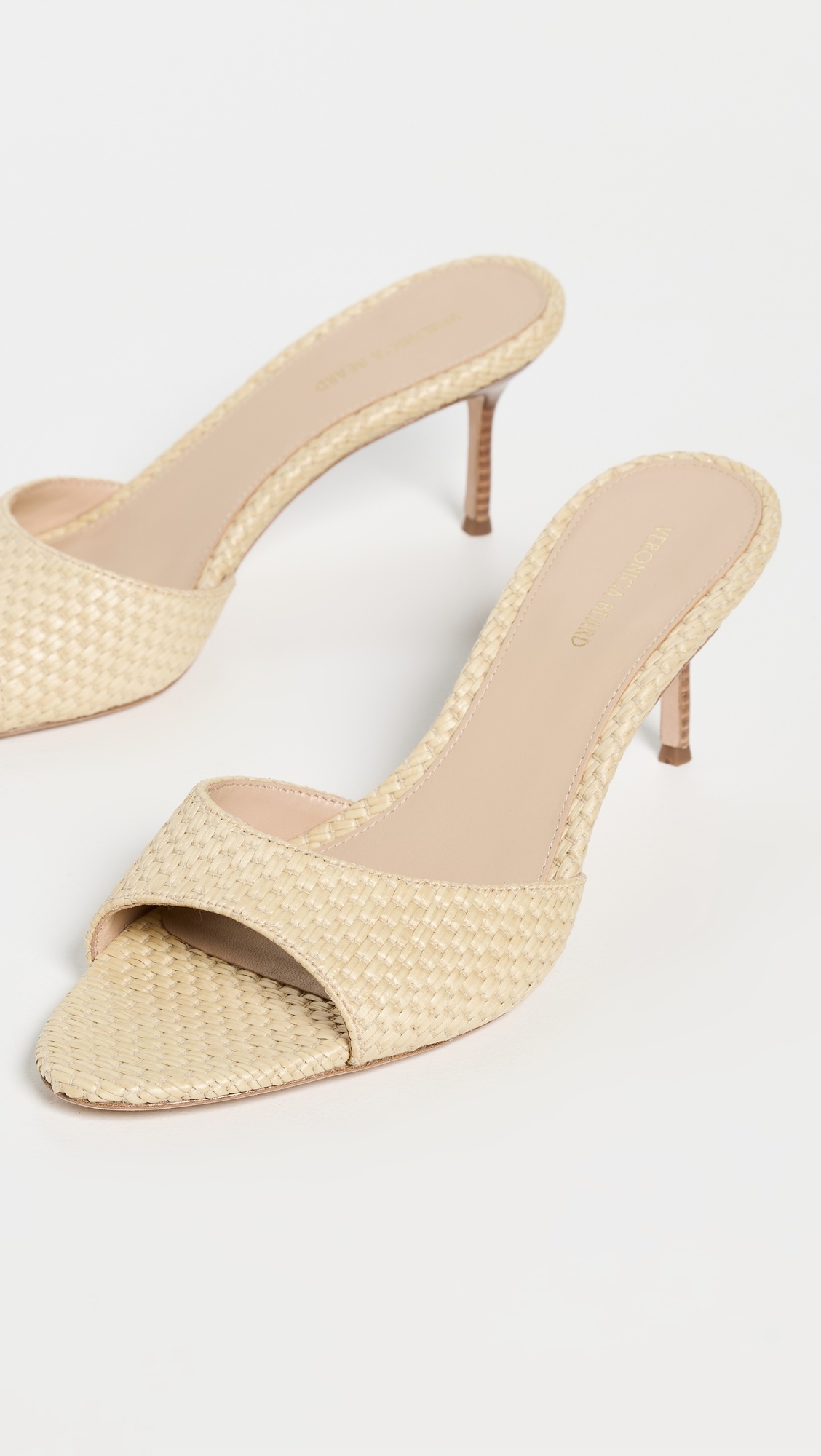 Tia Heels - 4