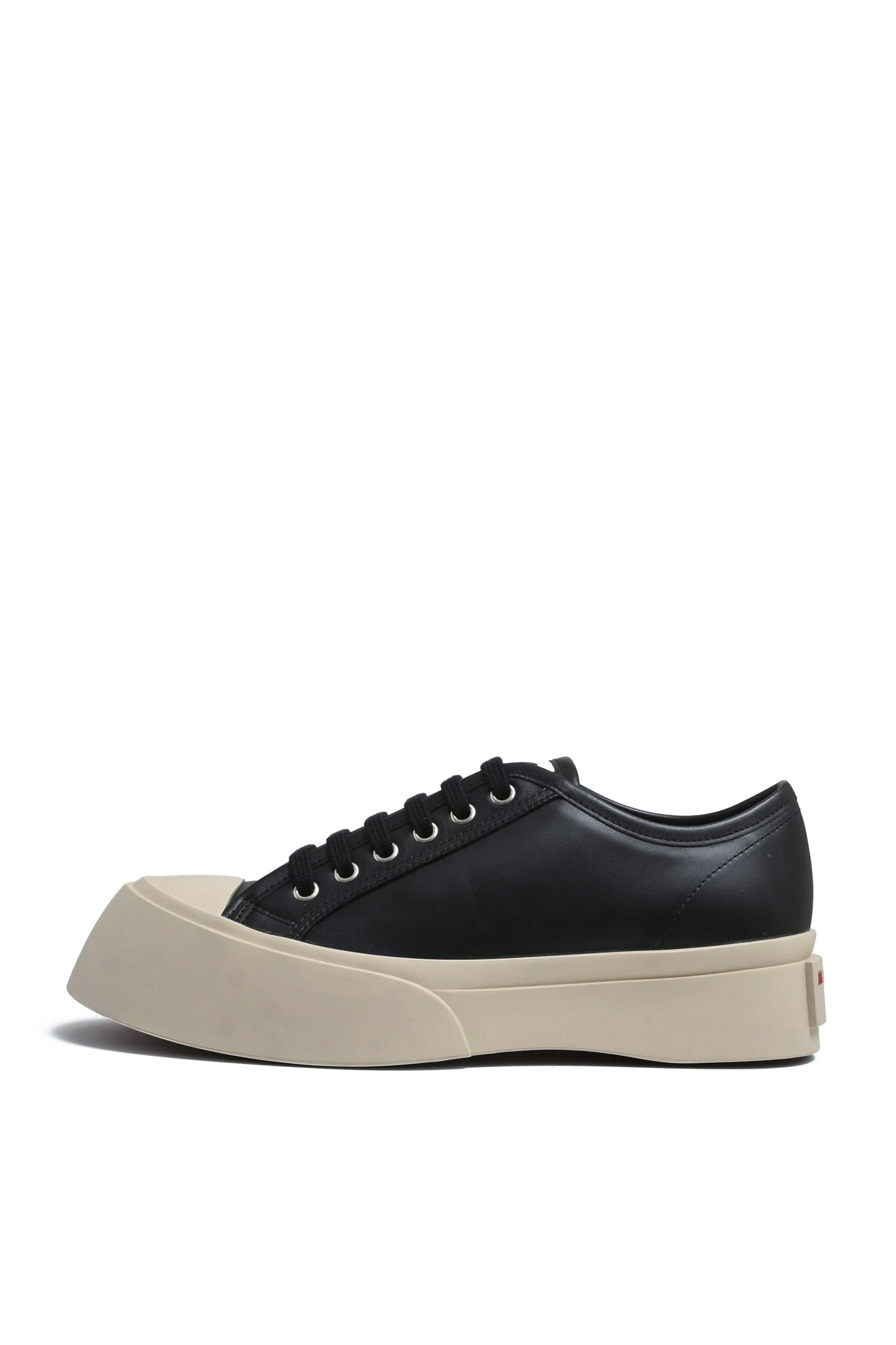LACED UP / BLK - 1