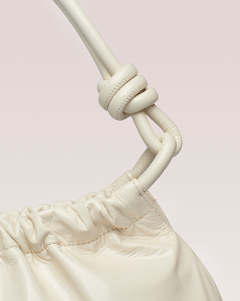 Nanushka VALERIE - Shoulder bag - Creme outlook
