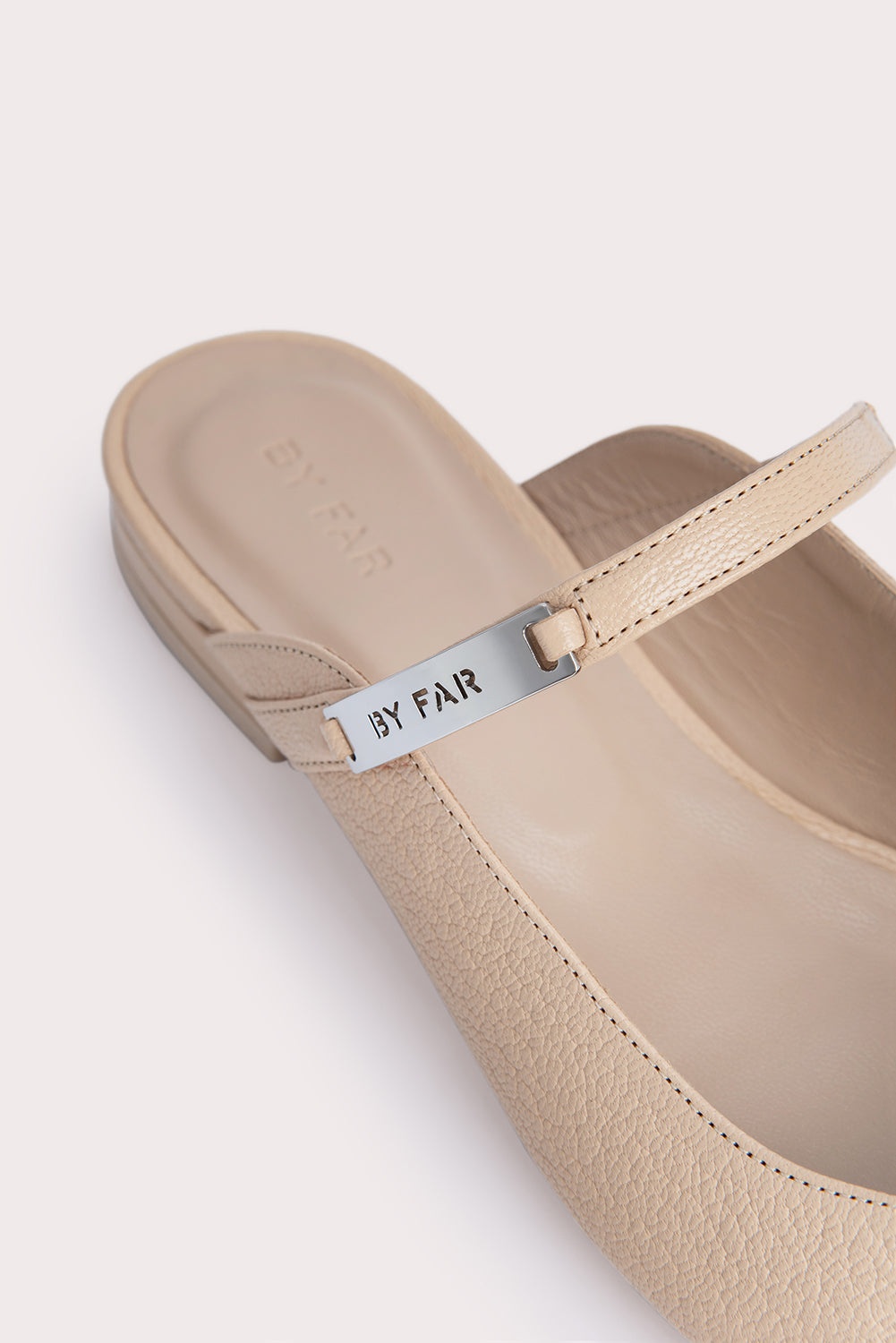 Etta Sand Grained Leather - 6