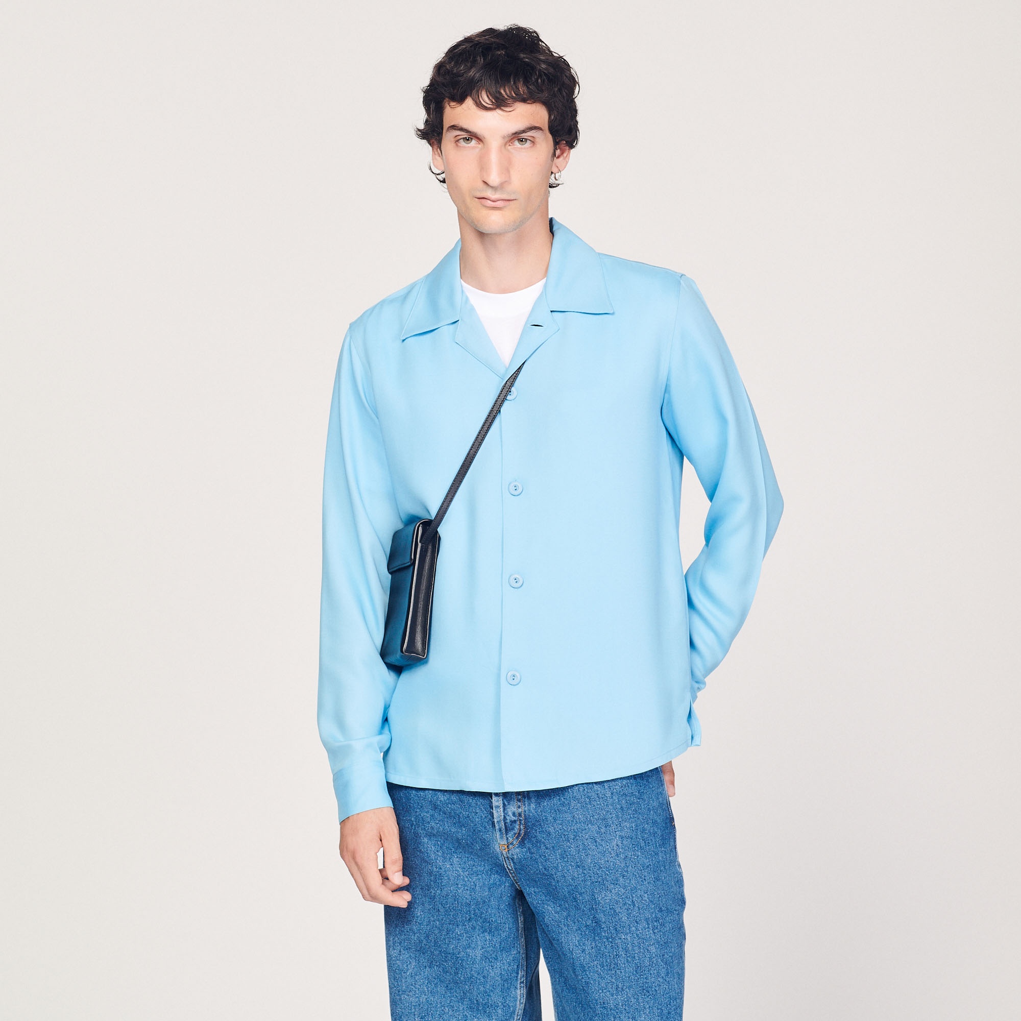 Floaty shirt with spread collar - 2