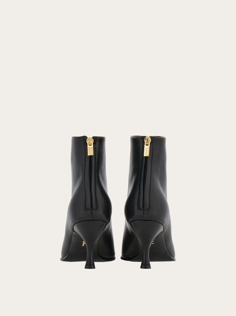Pointed ankle boot 4