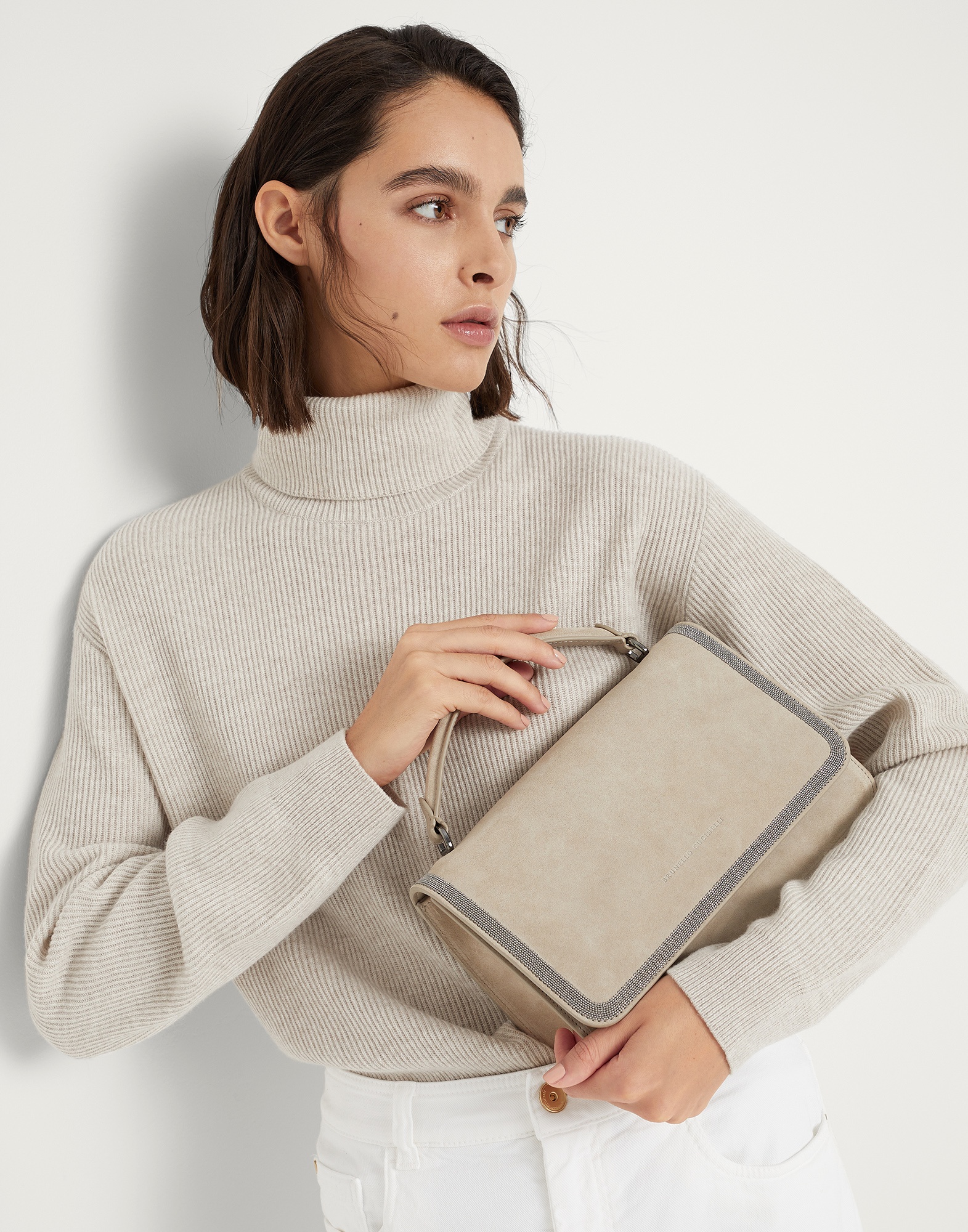Suede soft bag with precious contour - 4