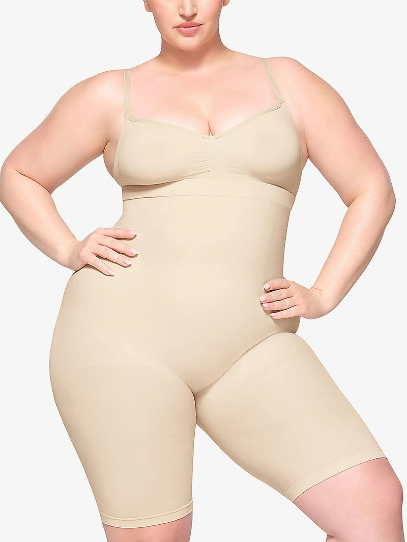 SKIMS Sculpt fitted stretch-woven shorts outlook