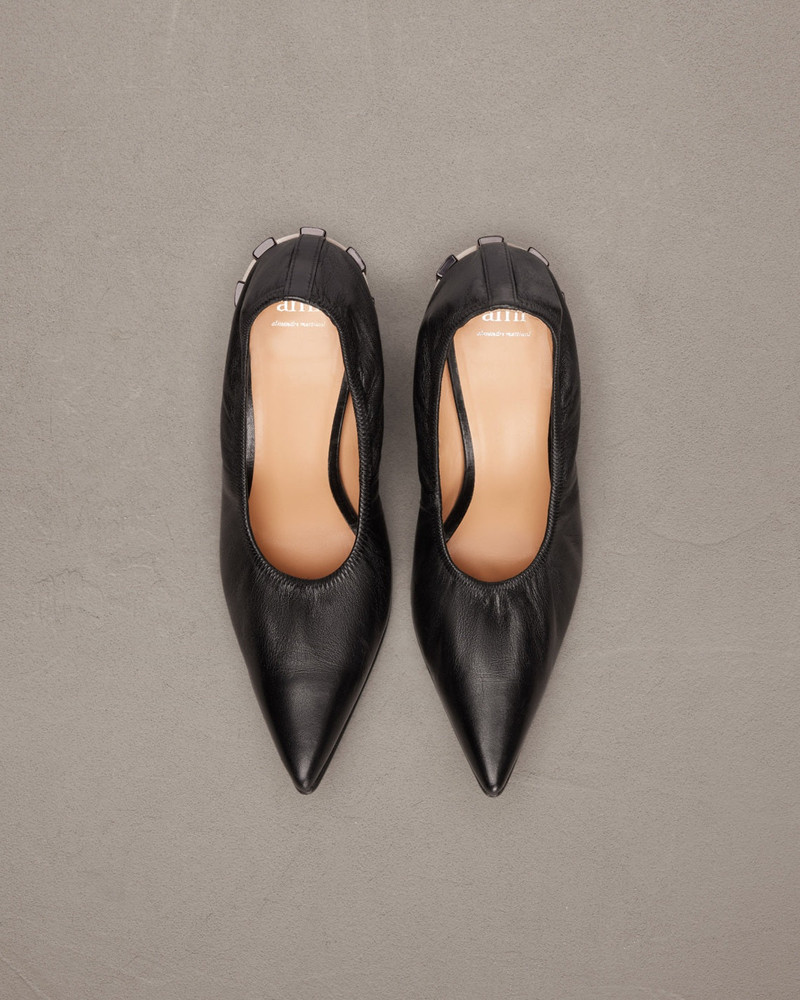 POINTED TOE PLEATED PUMPS 5