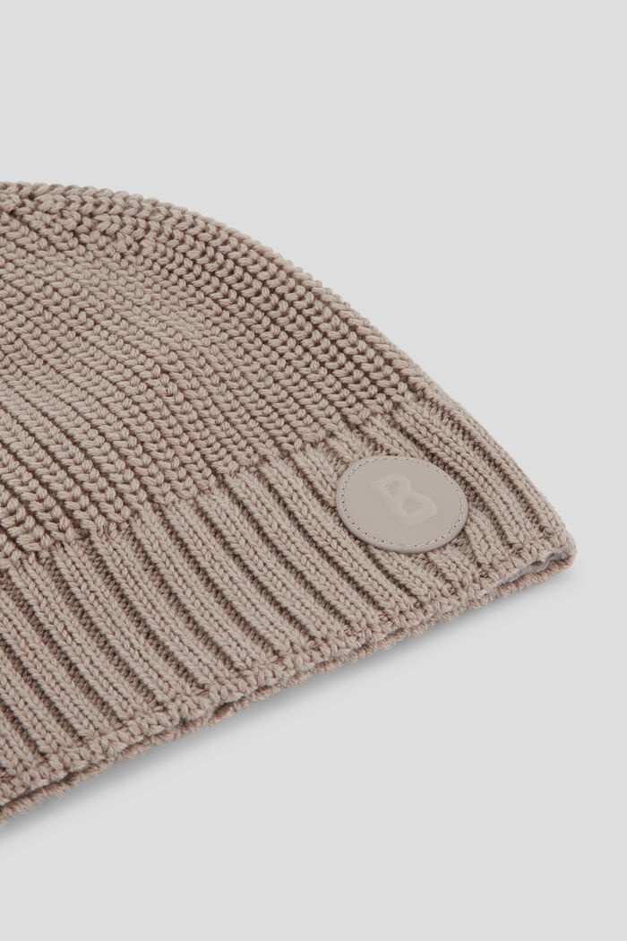 Perth Knitted hat in Beige - 2